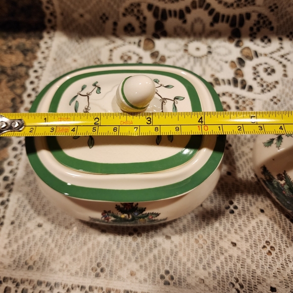 Spode Christmas Tree Creamer and Sugar Set - Picture 11 of 12